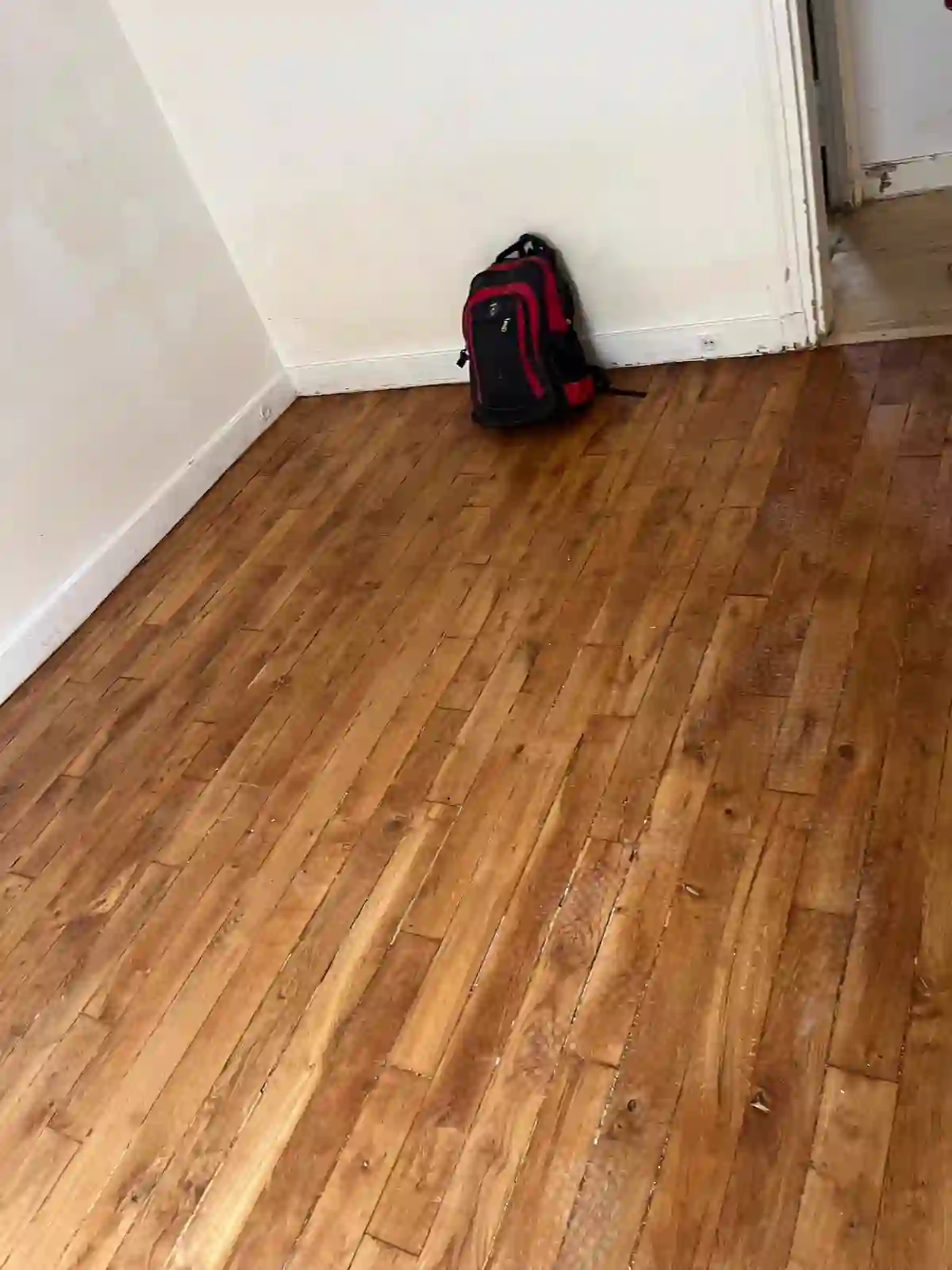 Après — Parquet démoli — restauration complète