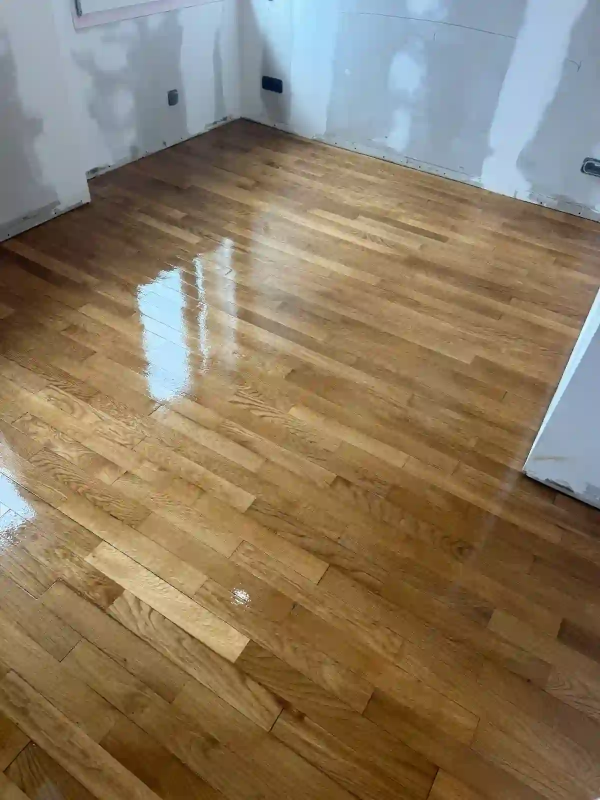Après — Parquet grisé — retour à la teinte chaude
